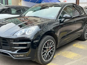 Porsche Macan Turbo 1