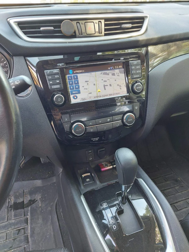 Nissan X-trail 2.0, снимка 15 - Автомобили и джипове - 48496719