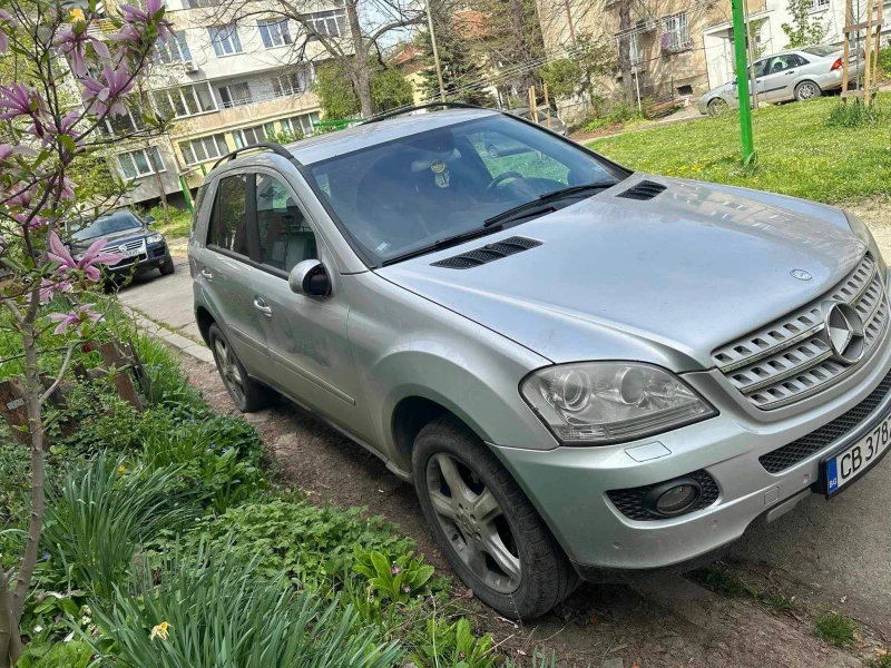 Mercedes-Benz ML 320, снимка 4 - Автомобили и джипове - 47643558