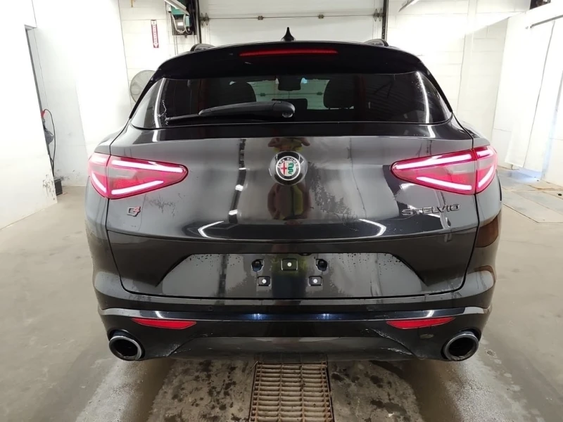 Alfa Romeo Stelvio * TI * CARFAX * ЦЕНА ДО БЪЛГАРИЯ, снимка 5 - Автомобили и джипове - 53085819