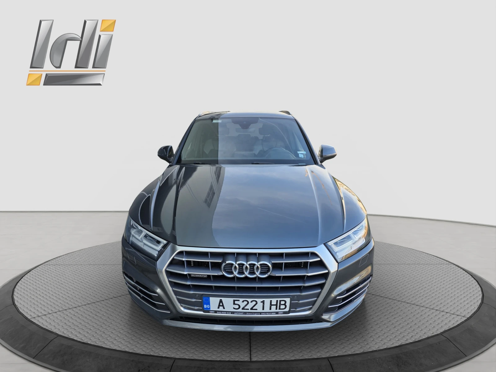 Audi Q5 2.0 TDI Quattro S-line, снимка 1
