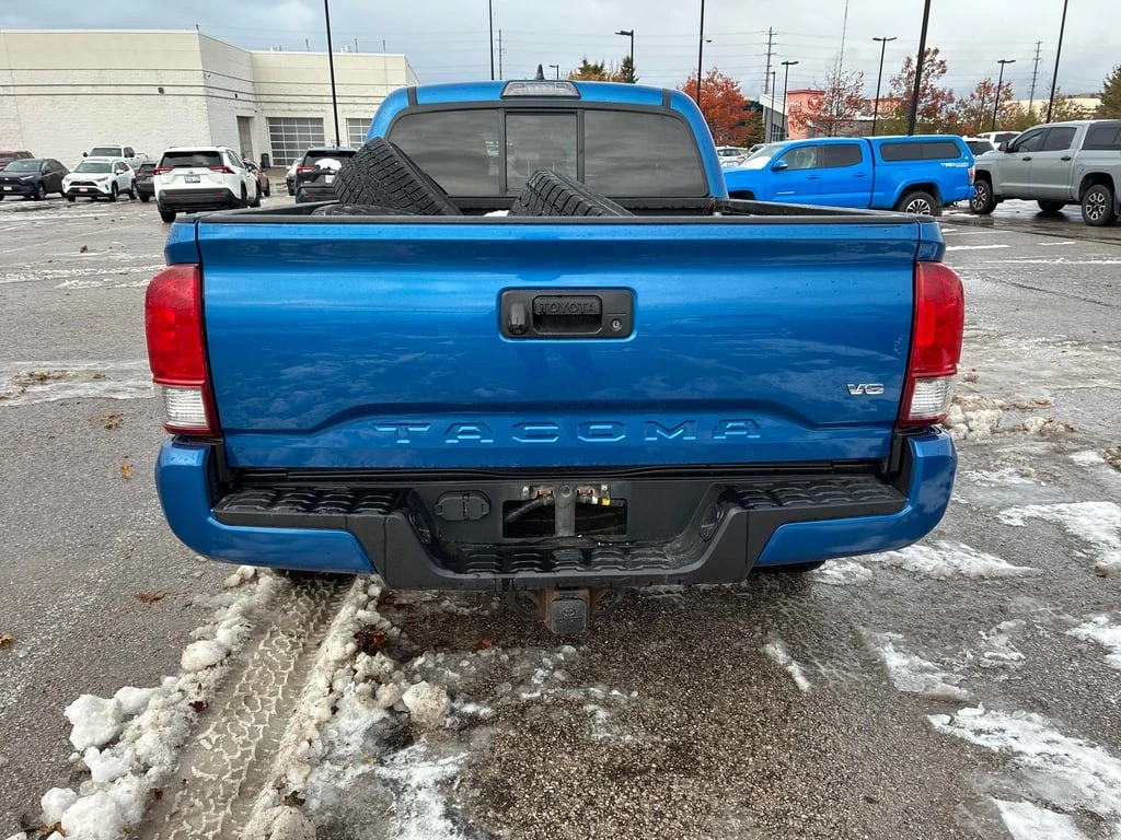 Toyota Tacoma * SR5 * CARFAX *    | Mobile.bg   4