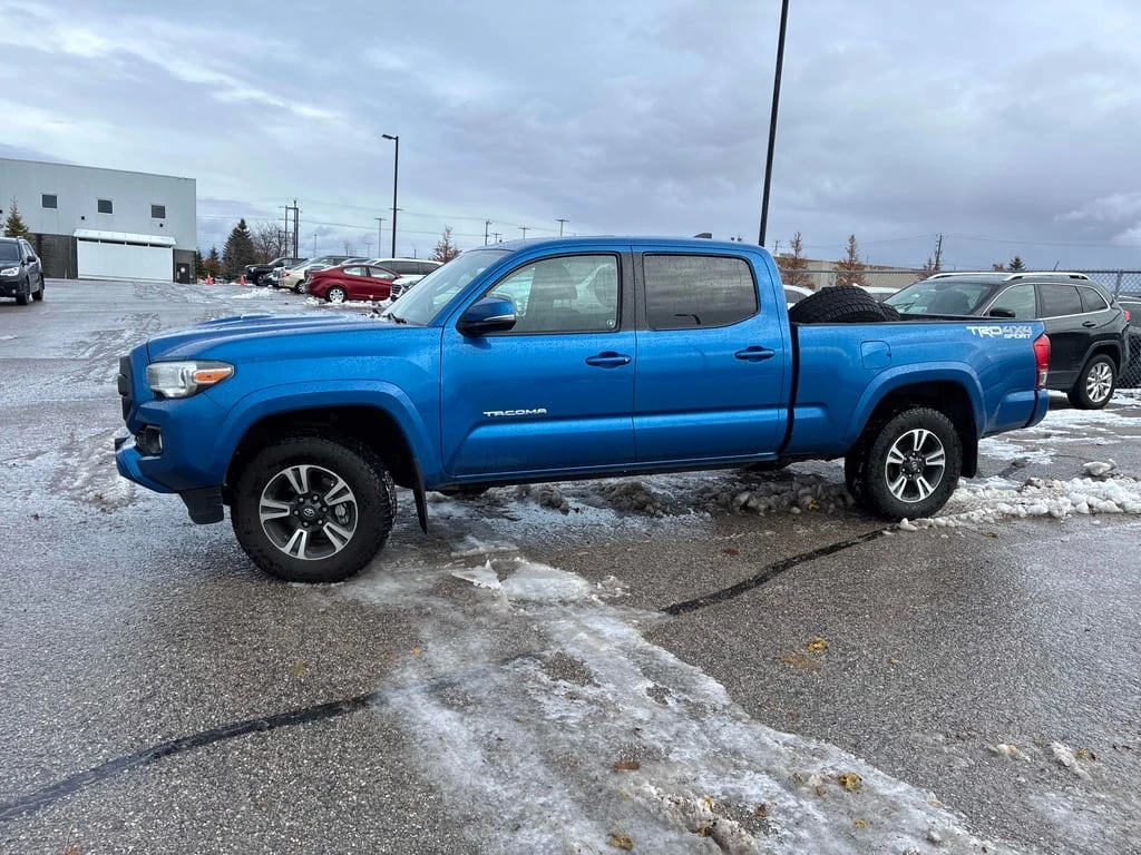 Toyota Tacoma * SR5 * CARFAX *    | Mobile.bg   5