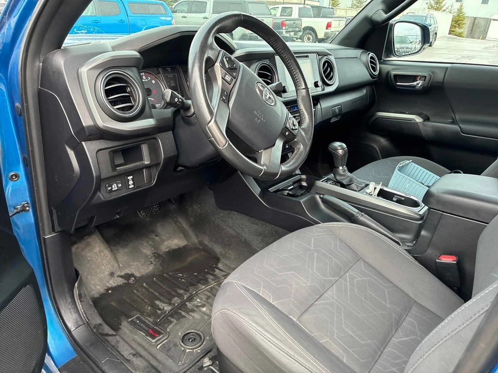 Toyota Tacoma * SR5 * CARFAX *    | Mobile.bg   7