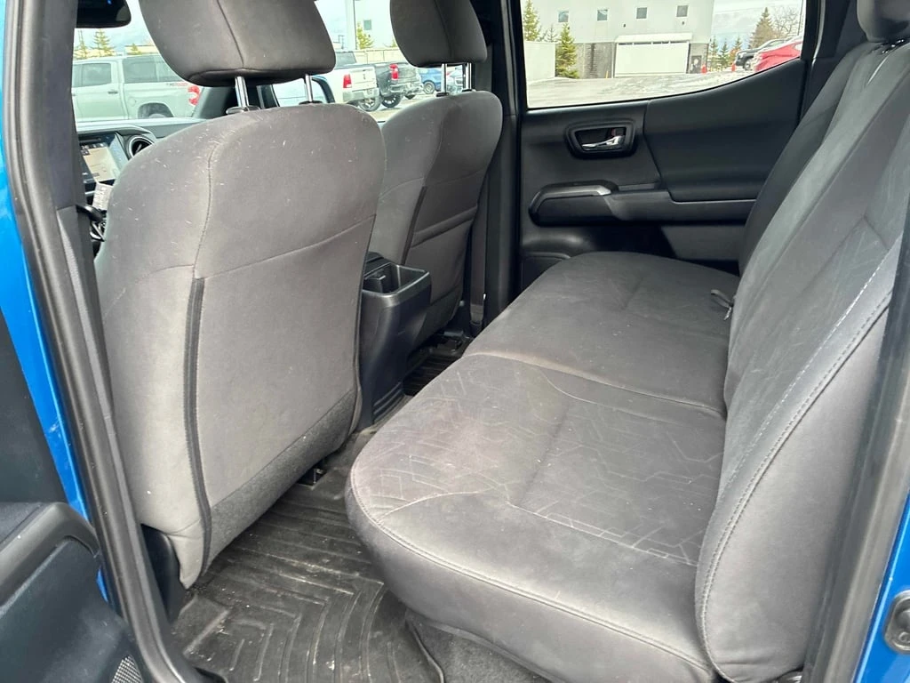 Toyota Tacoma * SR5 * CARFAX *    | Mobile.bg   11