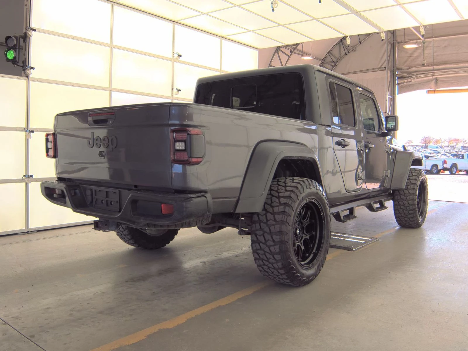 Jeep Gladiator S Edition - изображение 7