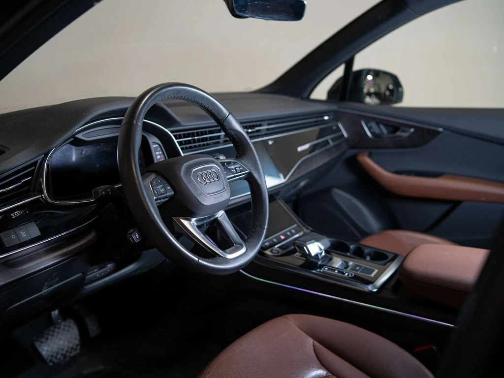 Audi Q7 * quattro Premium Plus * CARFAX * ЦЕНА ДО БГ - изображение 9