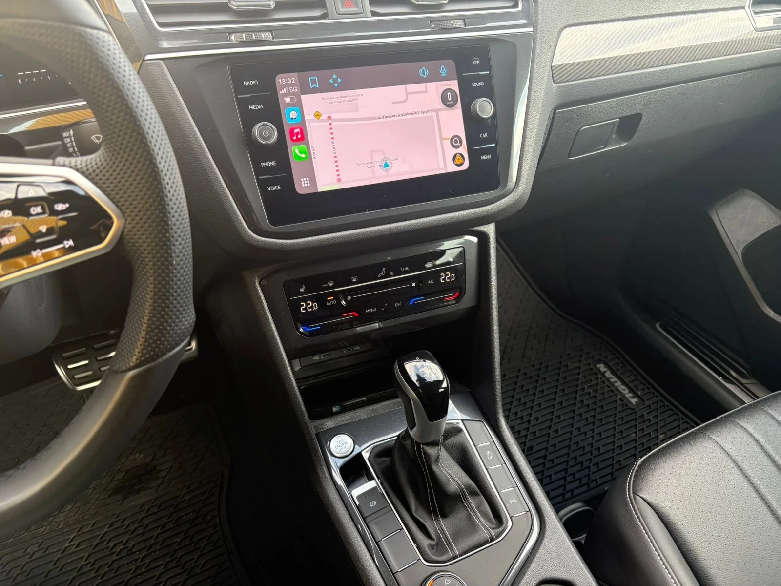 VW Tiguan 2024/2.0/184hp R-LINE, снимка 13 - Автомобили и джипове - 53738364