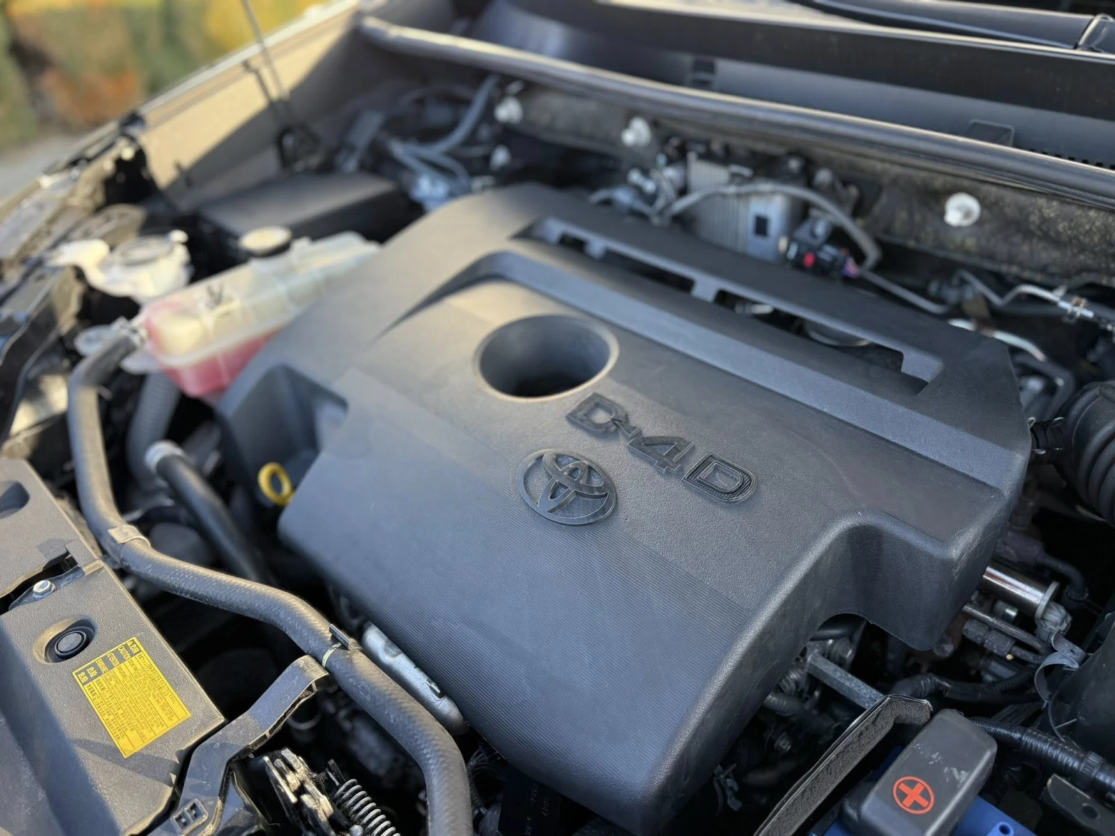 Toyota Rav4 D4D 150kc 4x4, снимка 6 - Автомобили и джипове - 54037118