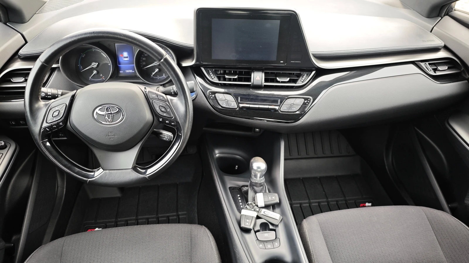 Toyota C-HR BATTERY LIFE450000km/Distronic/Следи Път и Знаци, снимка 13 - Автомобили и джипове - 54216174