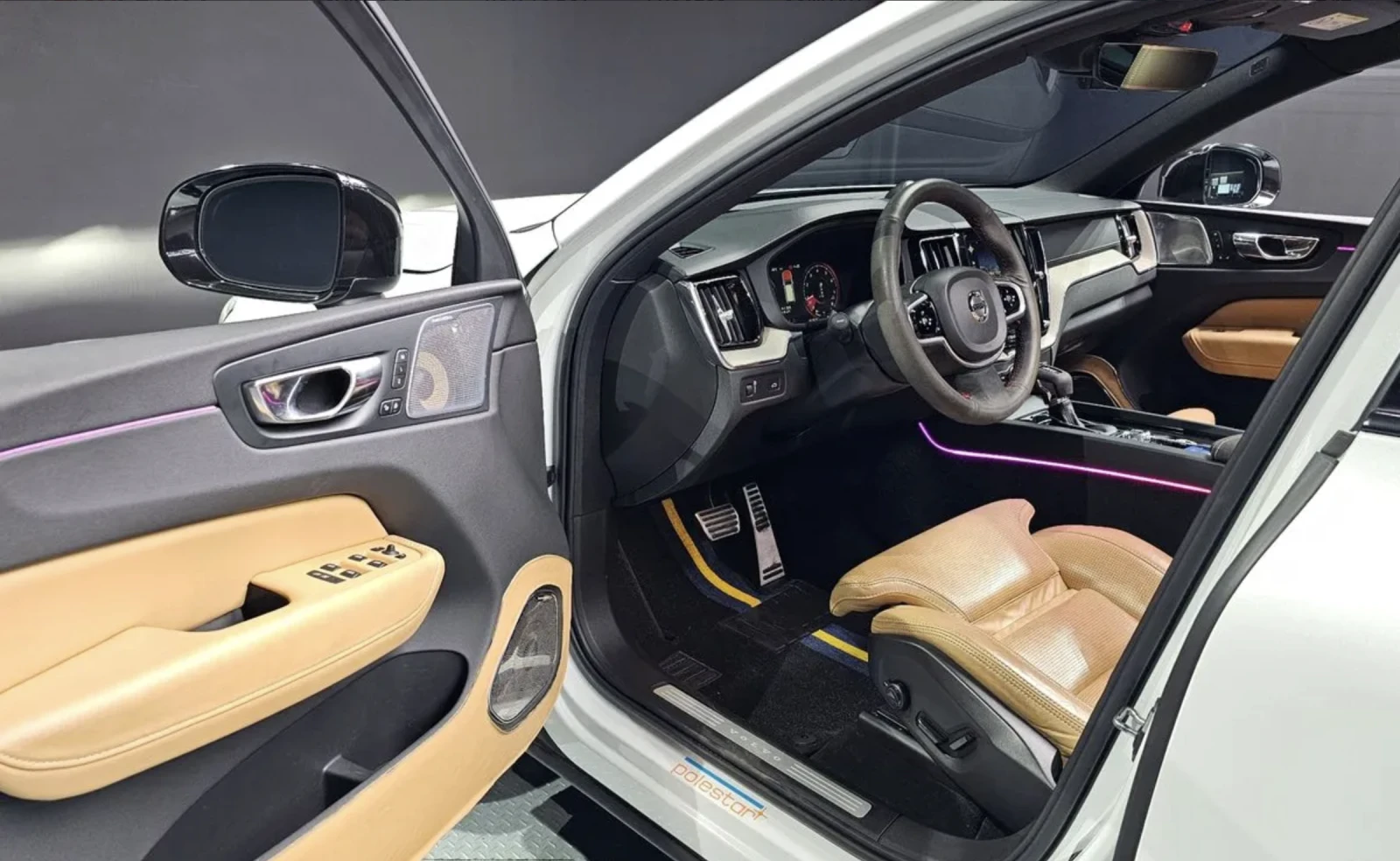 Volvo XC60 R design/Bowers & Wilkins/360 КАМЕРИ/FULL, снимка 12 - Автомобили и джипове - 54332372