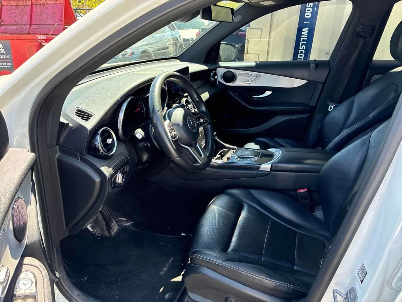 Mercedes-Benz GLC 300 * 4MATIC * ПОДГРЕВИ * ПАМЕТ, снимка 5 - Автомобили и джипове - 54683676