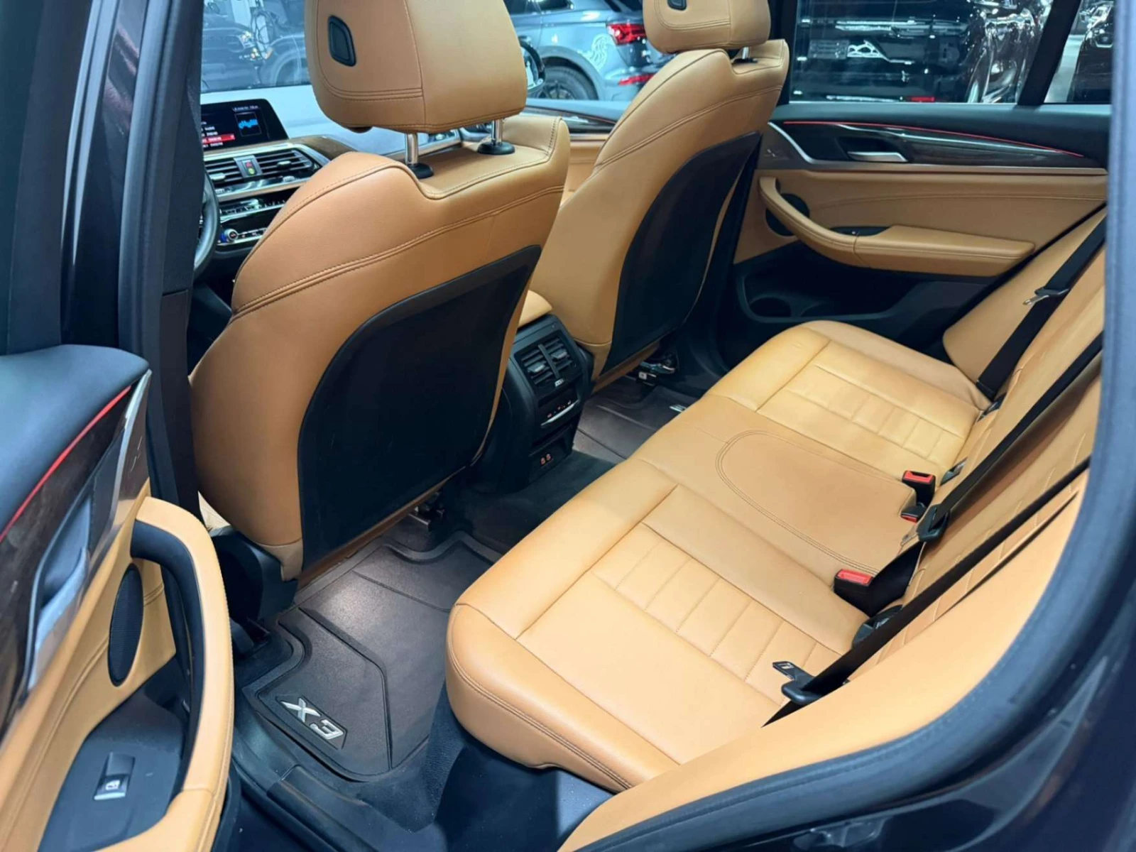 BMW X3 xDRIVE 30i / ПАНО / ЛИЗИНГ / ЦЕНА до БГ, снимка 13 - Автомобили и джипове - 55332802