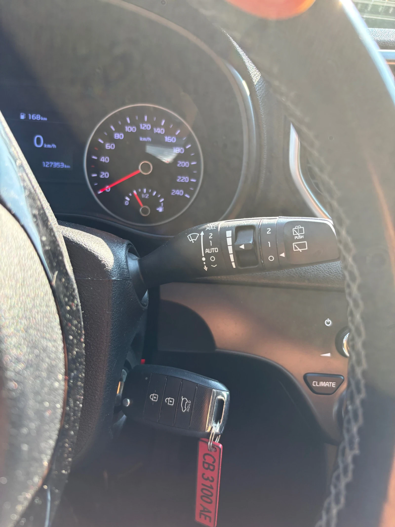 Kia Sportage 1.6 CRDI, снимка 11 - Автомобили и джипове - 55610216