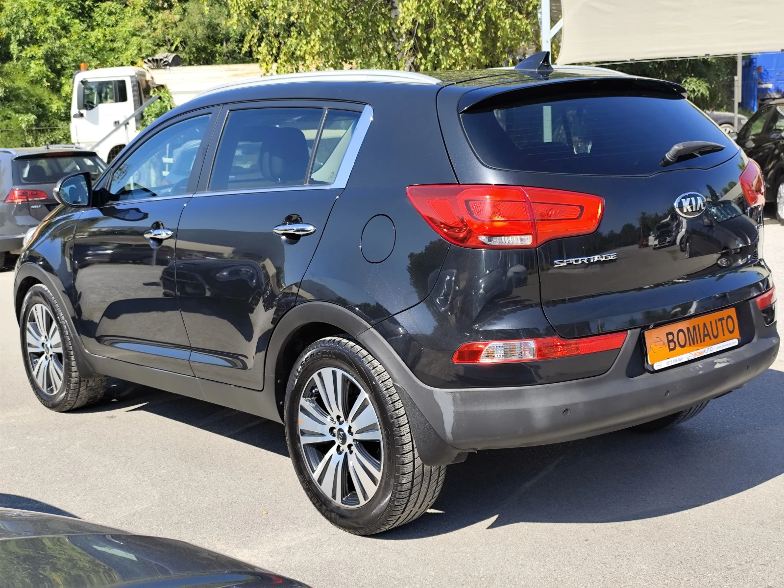 Kia Sportage 1.7CRDi* EURO6B* LED* NAVI* CAMERA* ПАНОРАМА* , снимка 6 - Автомобили и джипове - 55735513