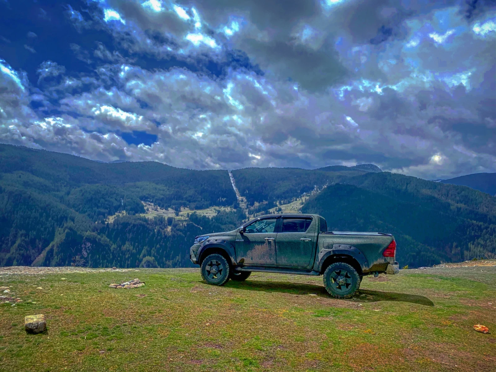 Toyota Hilux 2.4 D-4D AUTOMATIC | 96 000 КМ | 1 Собственик| , снимка 4 - Автомобили и джипове - 55859401