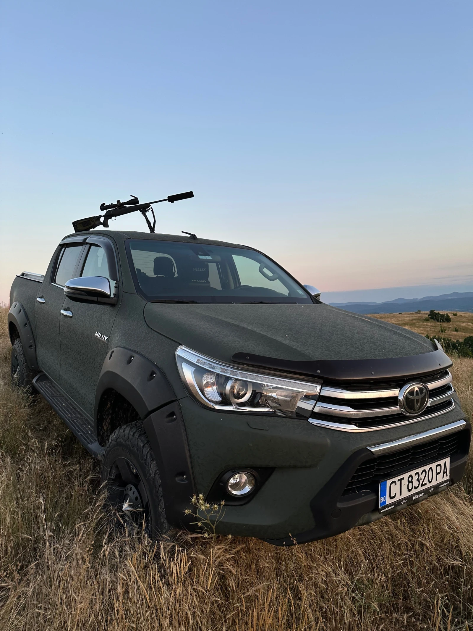 Toyota Hilux 2.4 D-4D AUTOMATIC | 96 000 КМ | 1 Собственик| , снимка 9 - Автомобили и джипове - 55859401