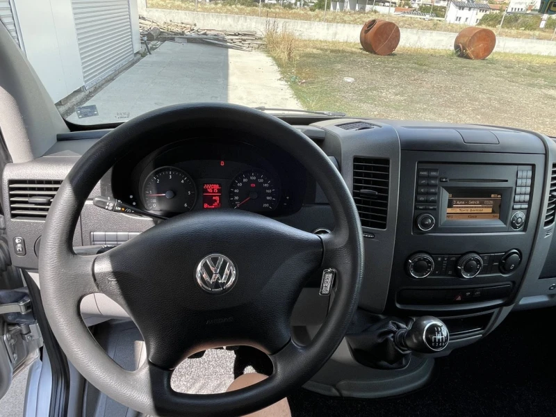 VW Crafter, снимка 4 - Бусове и автобуси - 48320677