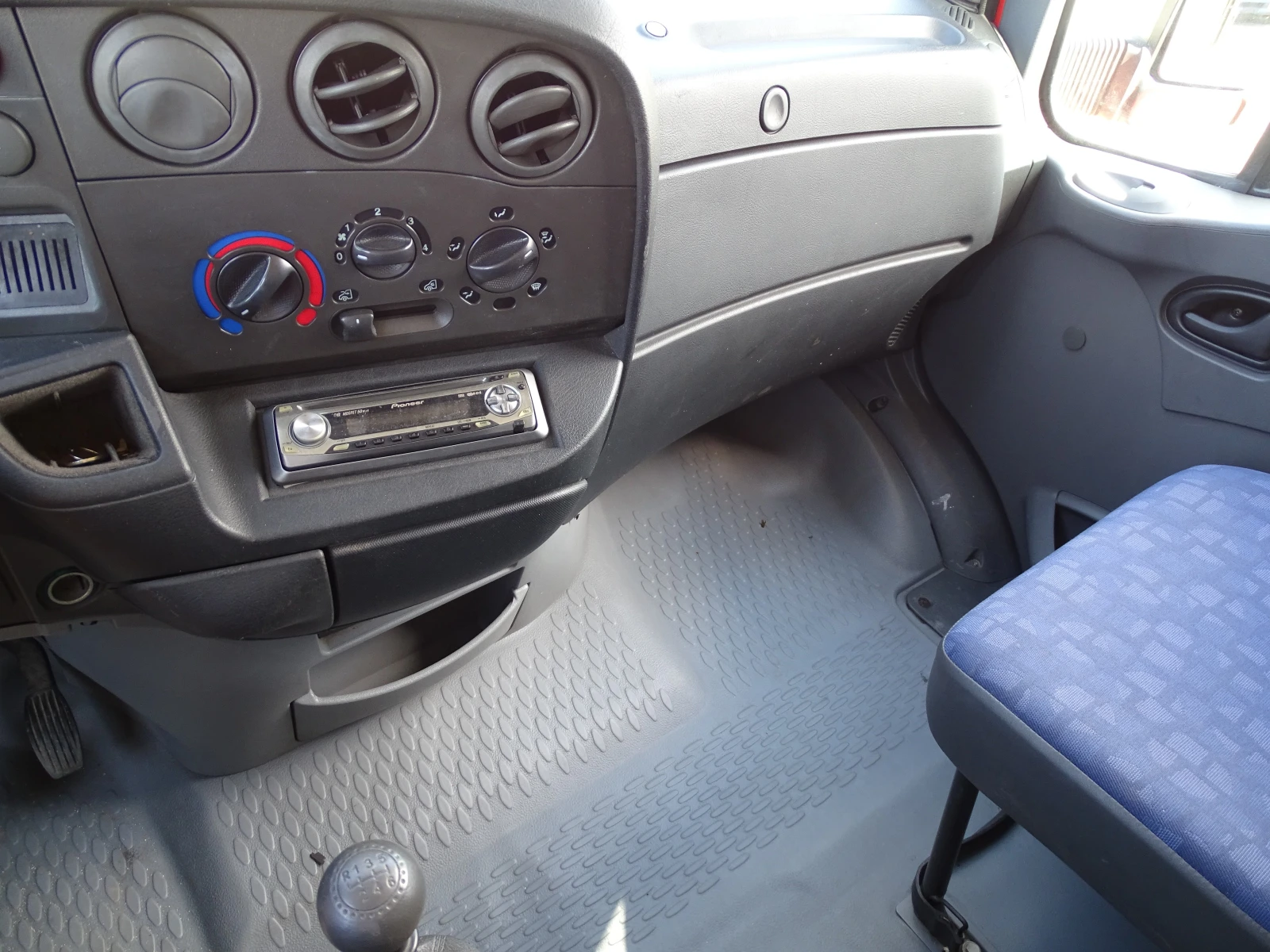 Iveco Daily 35с14 - изображение 10