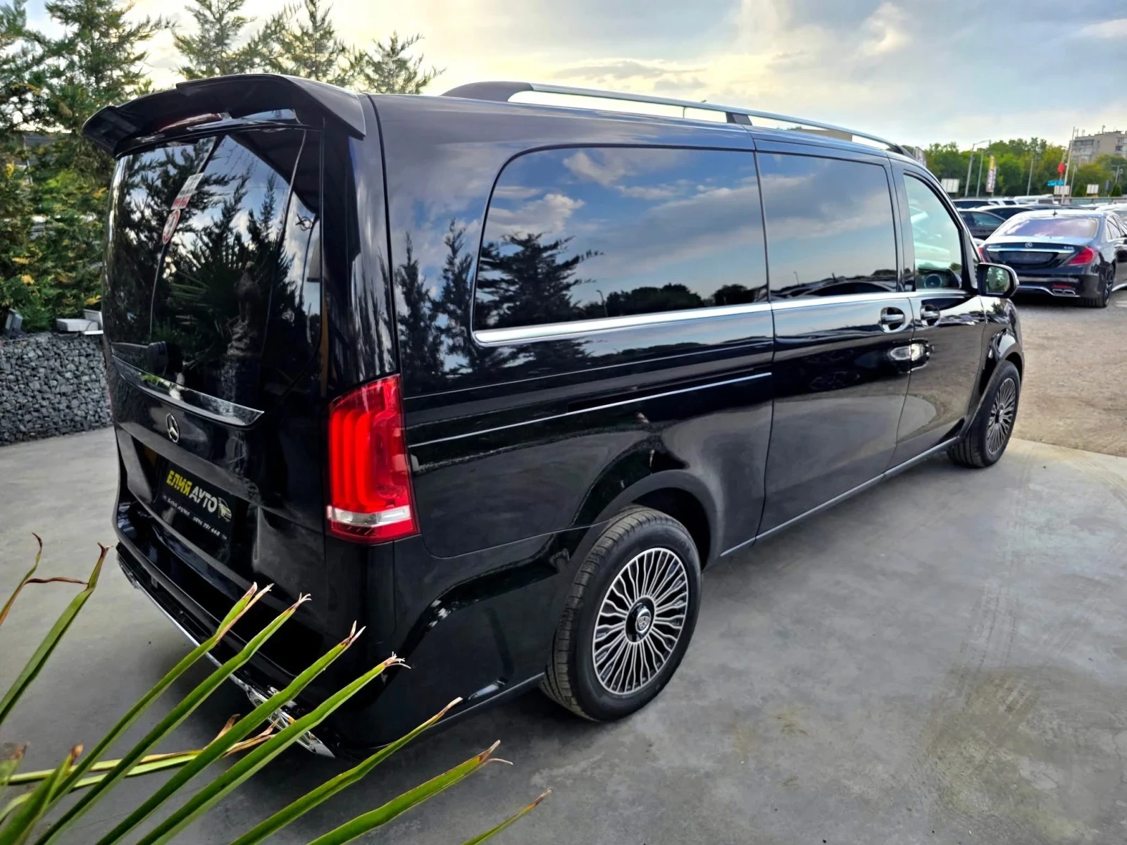 Mercedes-Benz V 250 D FULL MAYBACH PACK ПОРЪЧКОВ LONG ЛИЗИНГ 100% - изображение 10