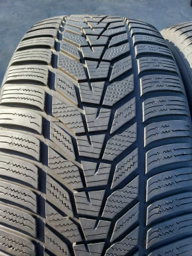 Гуми Зимни 255/55R19, снимка 1