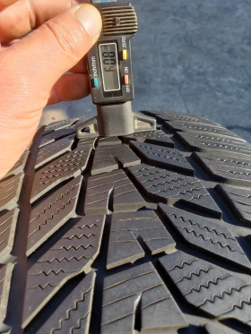 Гуми Зимни 255/55R19, снимка 8