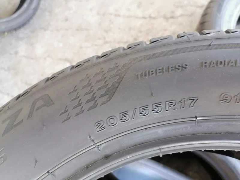 Гуми Летни 205/55R17, снимка 6 - Гуми и джанти - 29598391