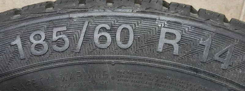 Гуми Зимни 185/60R14, снимка 3 - Гуми и джанти - 36393081