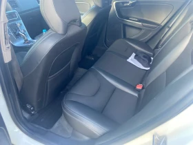 Volvo V60 Cross Country 2.4 D4 4x4 190kc, снимка 9