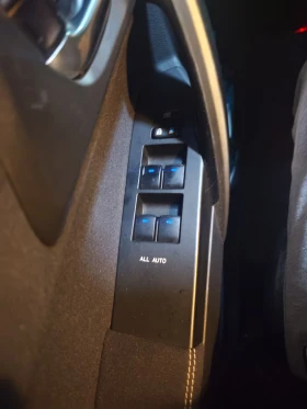 Toyota Auris, снимка 13