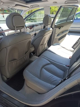 Mercedes-Benz E 320, снимка 12