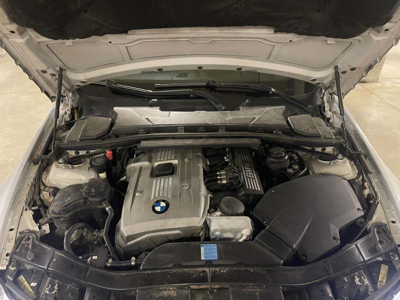 BMW 330, снимка 11 - Автомобили и джипове - 46397075