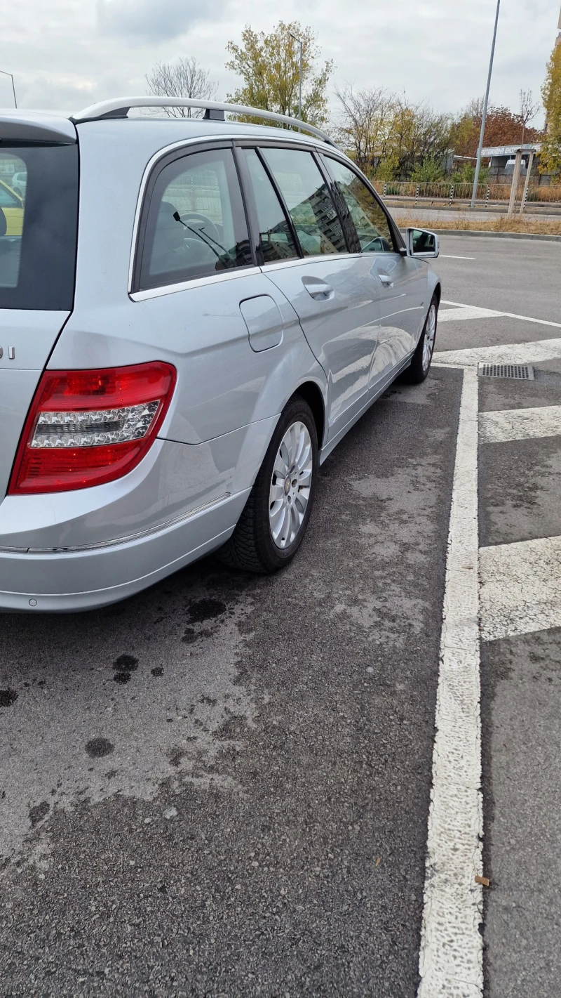 Mercedes-Benz C 220, снимка 4 - Автомобили и джипове - 48002782