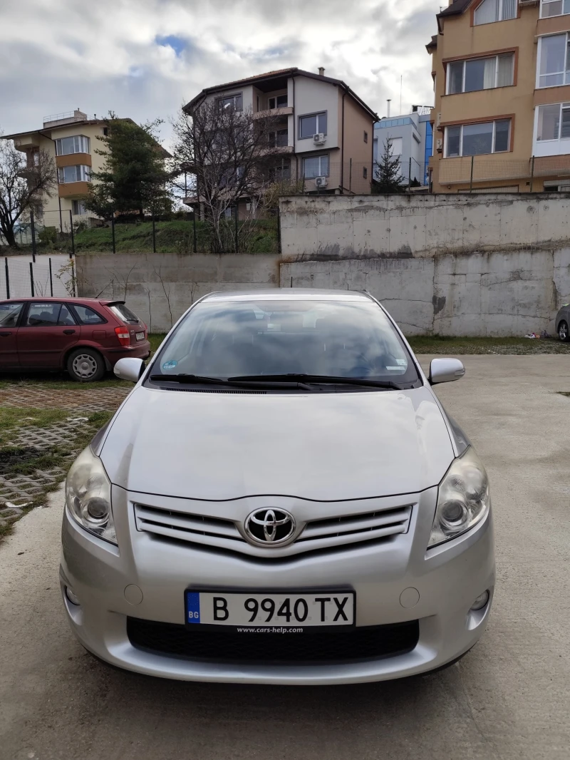 Toyota Auris, снимка 2 - Автомобили и джипове - 48006144