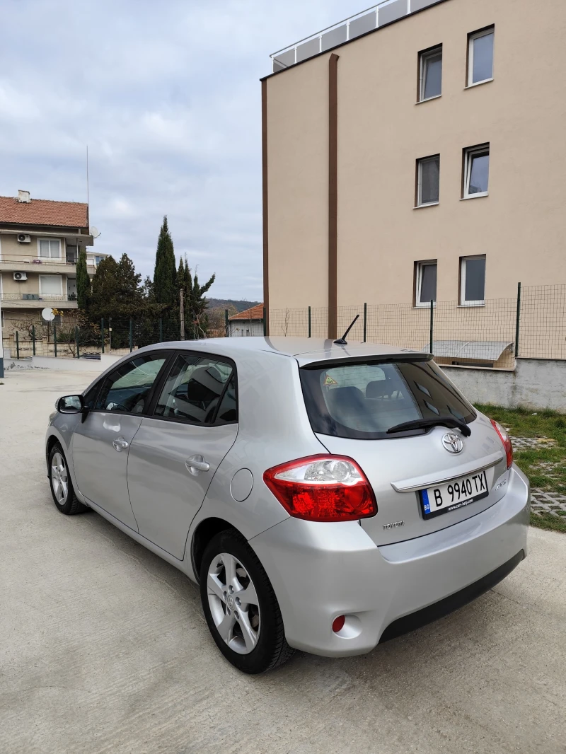 Toyota Auris, снимка 7 - Автомобили и джипове - 48006144