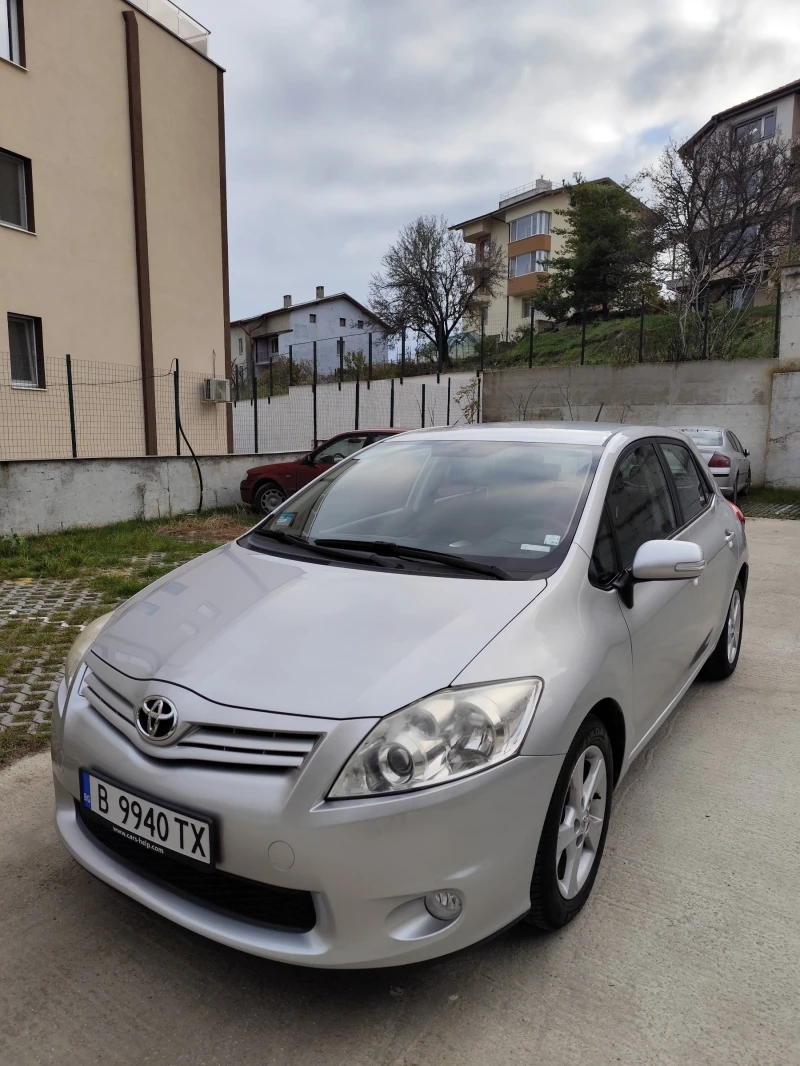 Toyota Auris, снимка 1 - Автомобили и джипове - 48006144