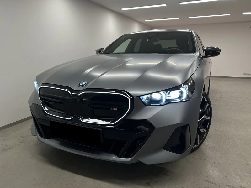 BMW i5 M60 xDrive = M-Sport Pro= Гаранция, снимка 1 - Автомобили и джипове - 49479147