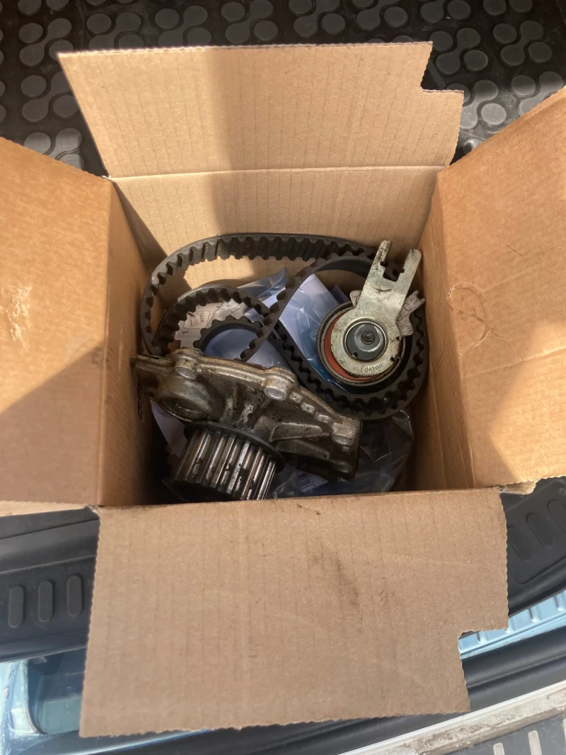 Volvo V60 Cross Country 2.4 D4 4x4 190kc, снимка 15 - Автомобили и джипове - 52242042