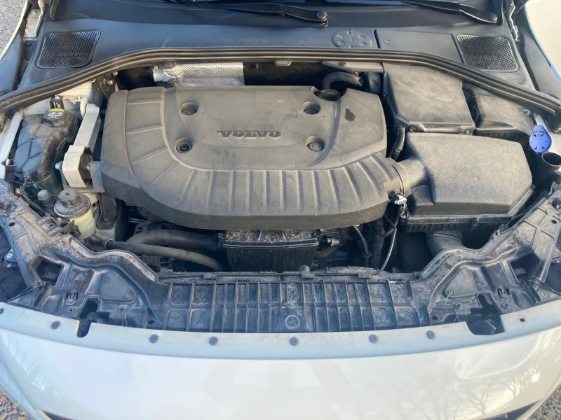 Volvo V60 Cross Country 2.4 D4 4x4 190kc, снимка 12 - Автомобили и джипове - 52242042
