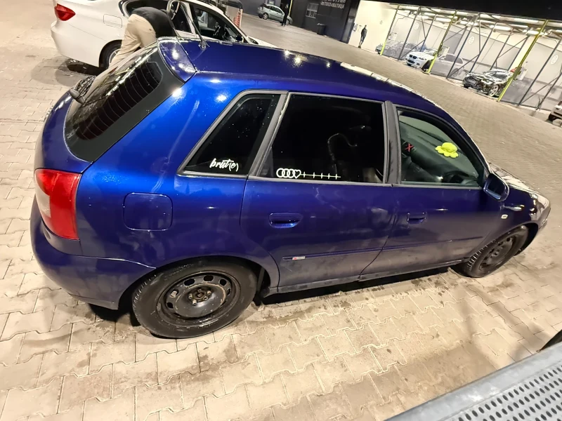 Audi A3 1.8T Quattro, снимка 3 - Автомобили и джипове - 52894224