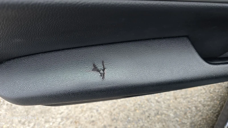 Mercedes-Benz C 300 237к km facelift 7g tronic+ 4matic amg distronic+ , снимка 11 - Автомобили и джипове - 52450113