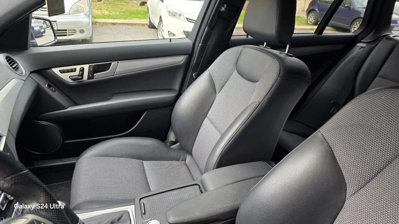 Mercedes-Benz C 300 237к km facelift 7g tronic+ 4matic amg distronic+ , снимка 6 - Автомобили и джипове - 52450113