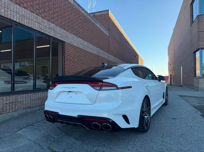 Kia Stinger GT 3.3 AWD / LIMITED / H&K / ОБДУХВАНЕ, снимка 2 - Автомобили и джипове - 52749643