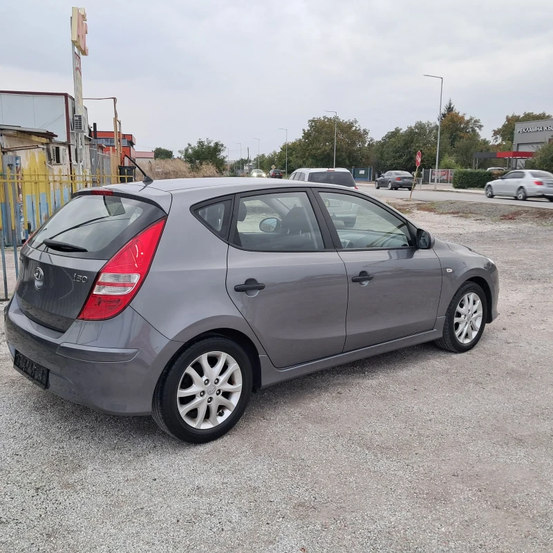 Hyundai I30 1.4i, снимка 4 - Автомобили и джипове - 52324842