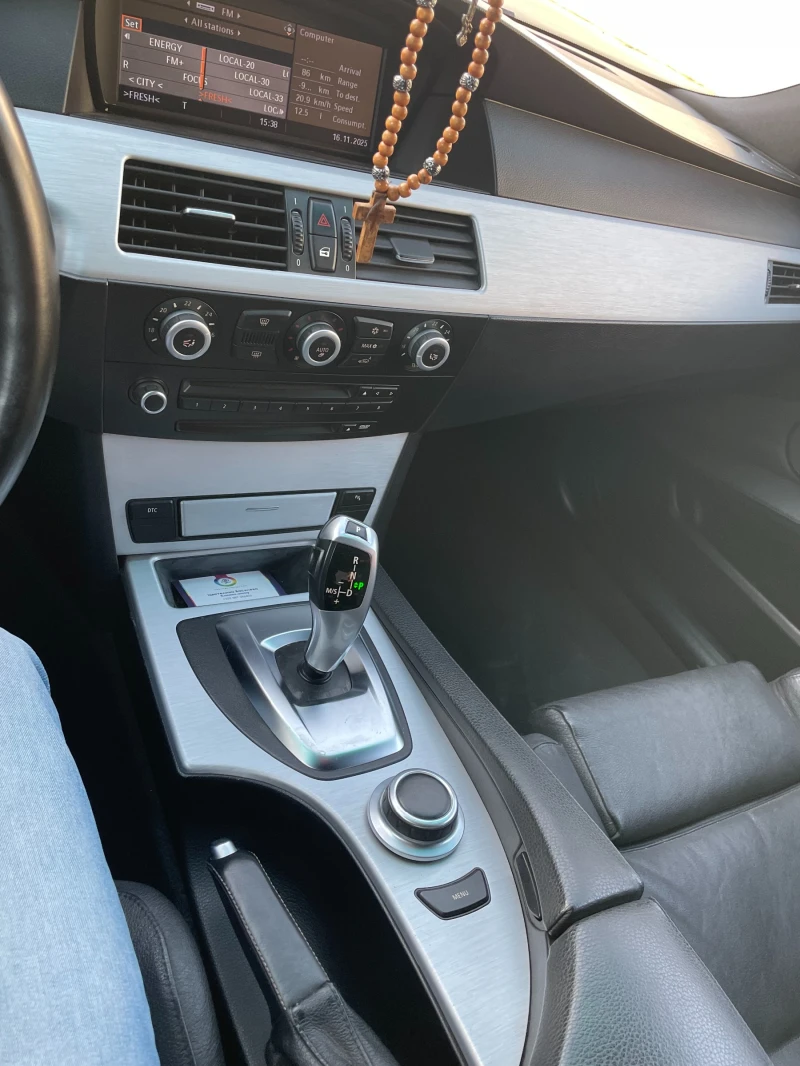 BMW 530, снимка 11 - Автомобили и джипове - 52947566