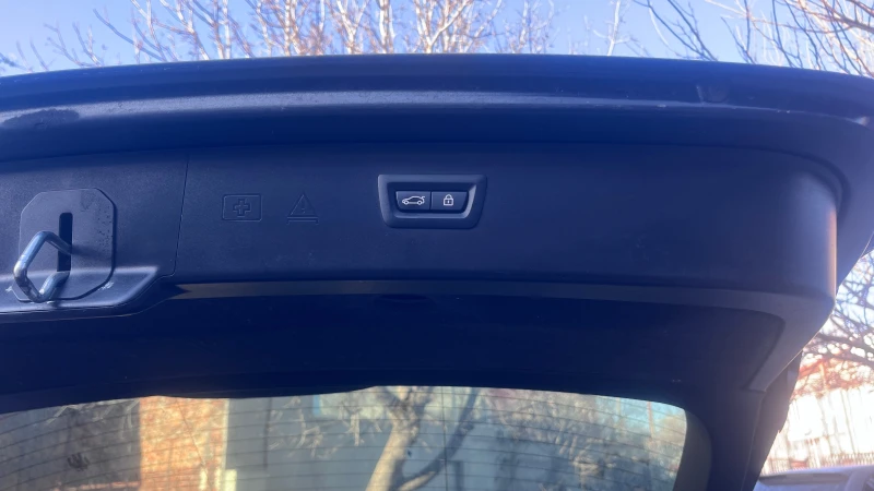 BMW 530 d xDrive M Paket Sport Auto Keyless Camera HeadUp, снимка 13 - Автомобили и джипове - 53171073