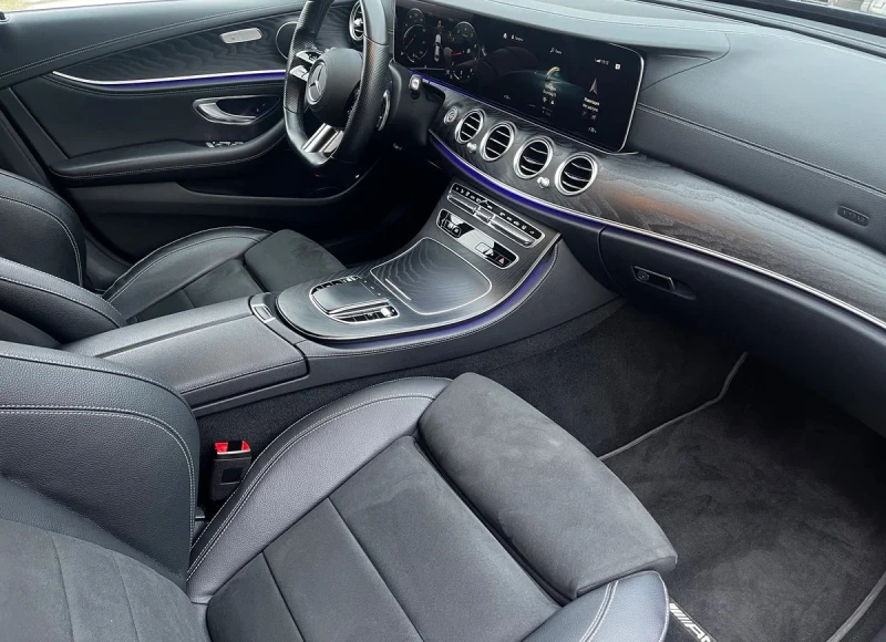 Mercedes-Benz E 220 d 4Matic AMG Line, снимка 7 - Автомобили и джипове - 53356121