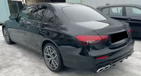 Mercedes-Benz E 220 d 4Matic AMG Line - изображение 3