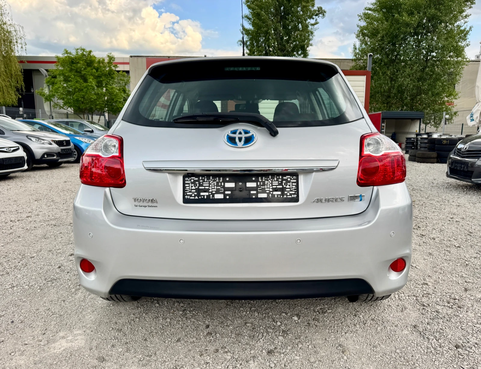 Toyota Auris 1.8 Hybrid             -ТОП СЪСТОЯНИЕ - - изображение 4