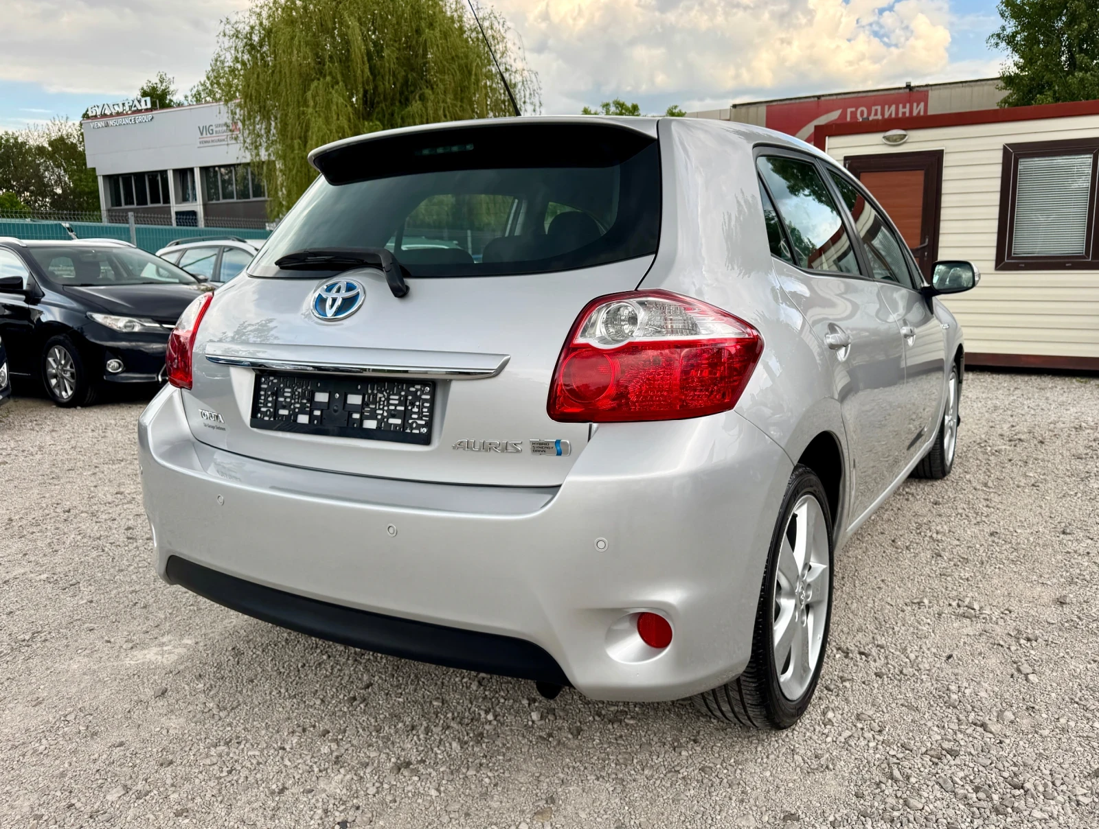 Toyota Auris 1.8 Hybrid             -ТОП СЪСТОЯНИЕ - - изображение 5
